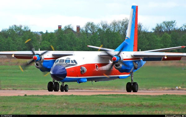 Максим Лаврецкий