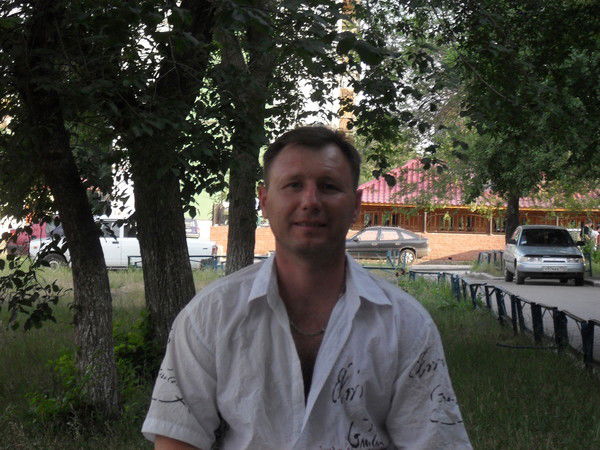 Андрей Левин