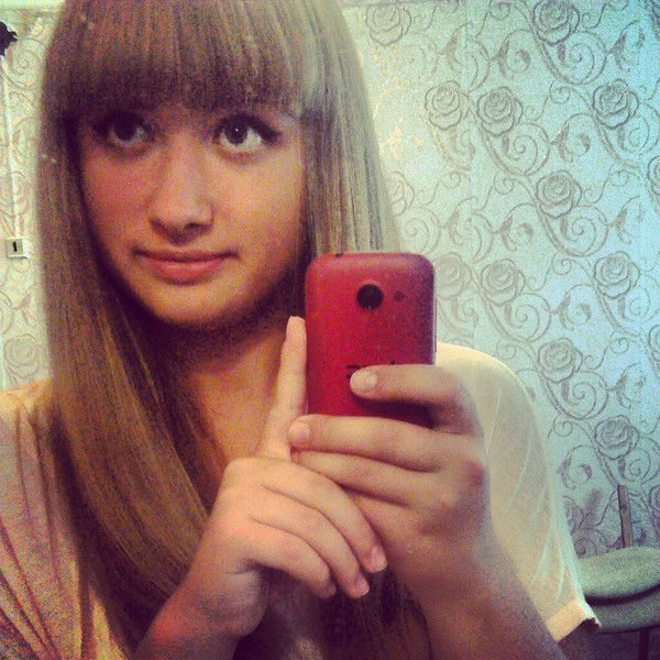 Алёнка Зуева