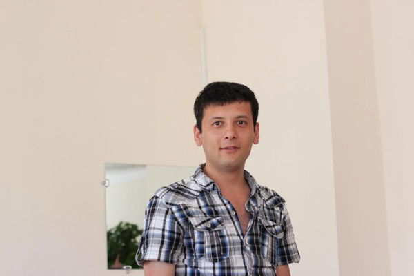 Хусан Шарипов