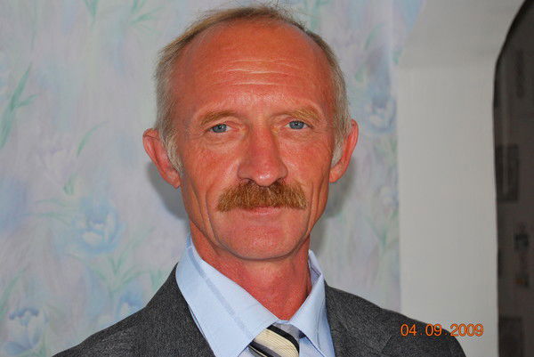 Виктор Попов