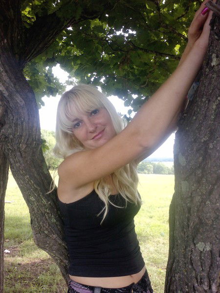 Яна Бастилия