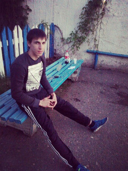 Роман Котельников