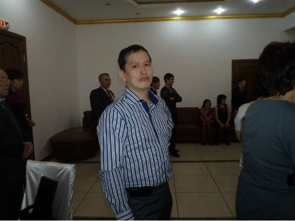 Азамат Есалиев