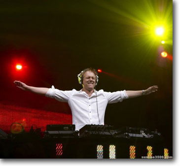 Вячеслав Тихонов