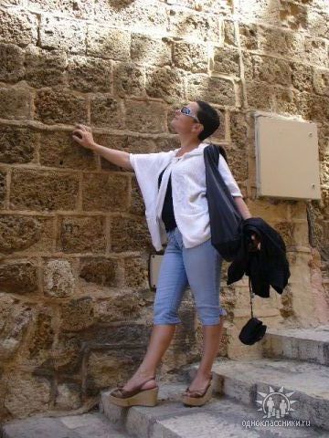 Лариса Светлакова