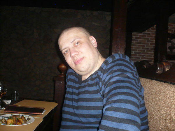 Евгений Петров