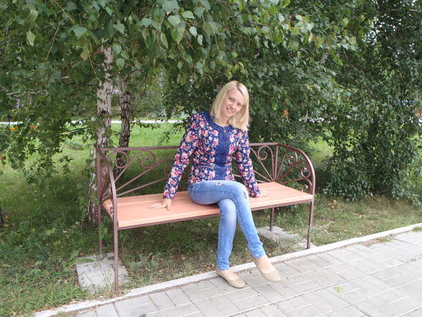 Оленька Привалова