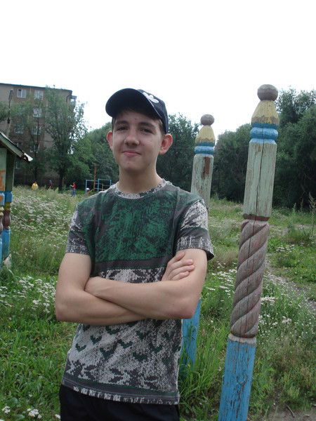 Александр Петров