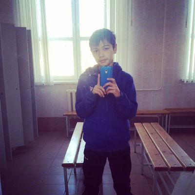 Али Махмудов