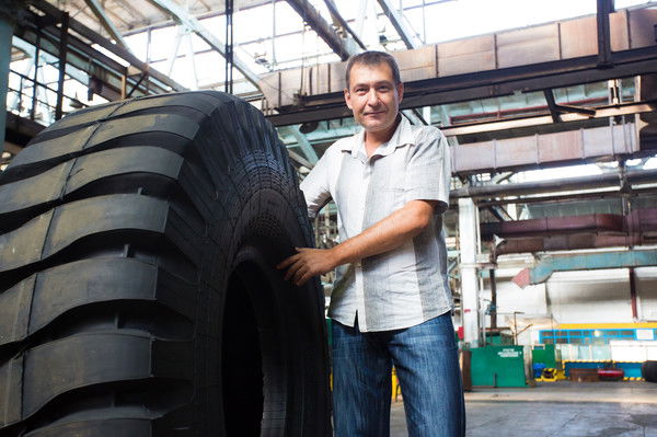 Виталий Леонов