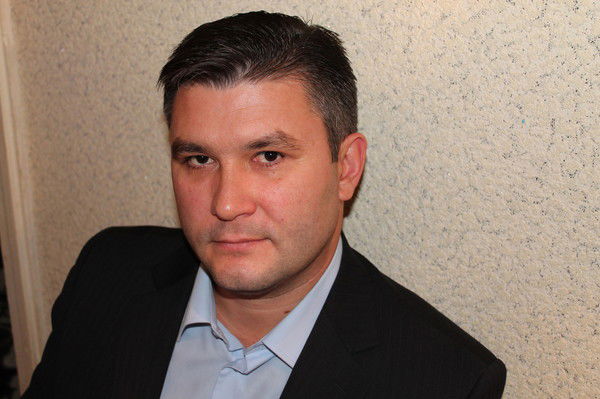 Дамир Утешев