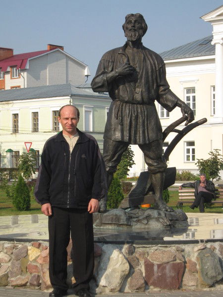 Виктор Попов