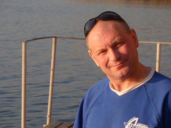 Владимир Леонов