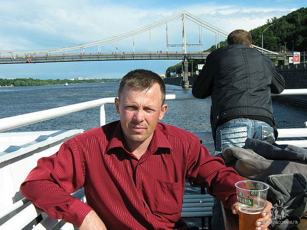 Александр Коваленко