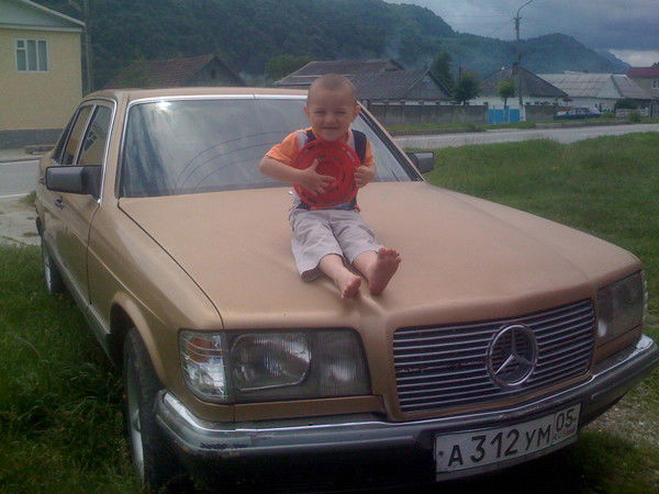 Айвар Деунажев