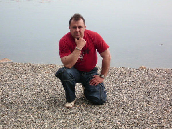 Александр Крось