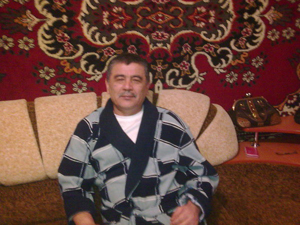 Азамат Ахмедов