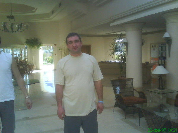 Юрий Олейников