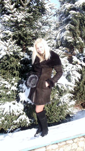 Марина Достойнова