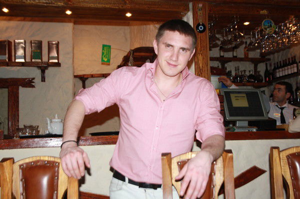 Гена Иванов