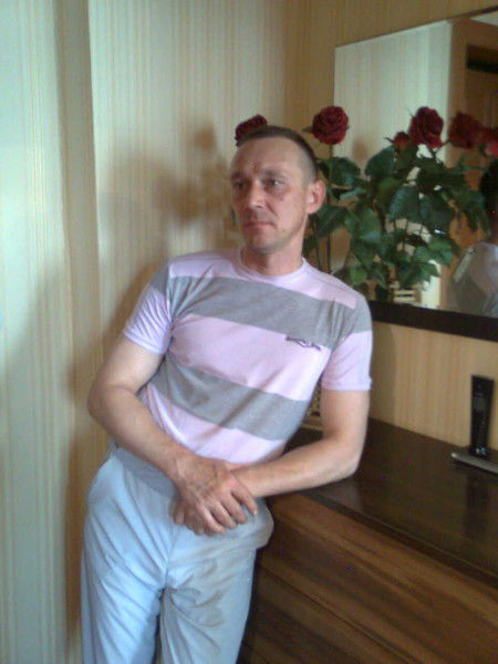 Олег Елисеев