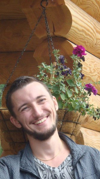 Андрей Савенко