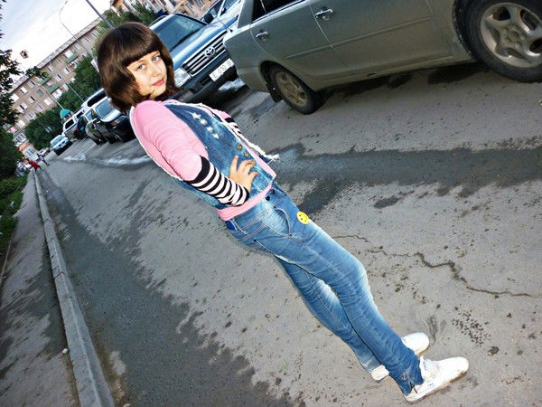 Кокетка Яна))) ))