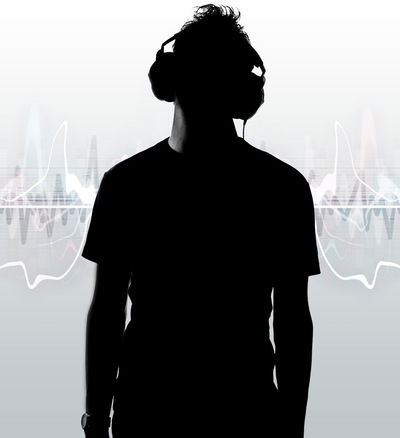 Макс Бондаренко