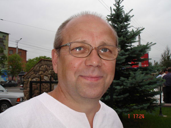 Александр Азаренков