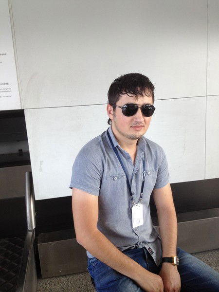 Бехруз Холмуродов