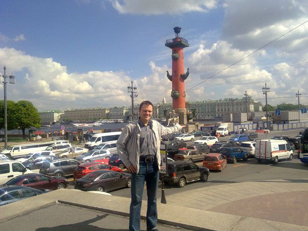 Артем Никонов