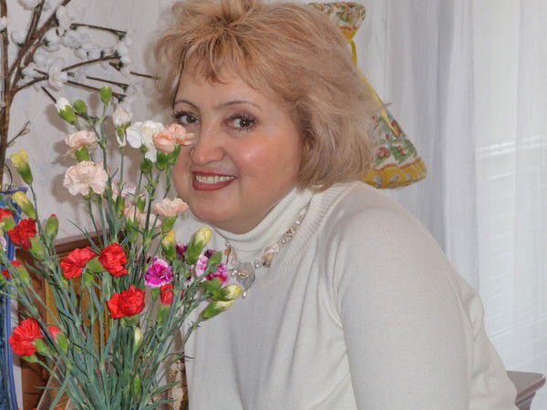 Елена Бахарева