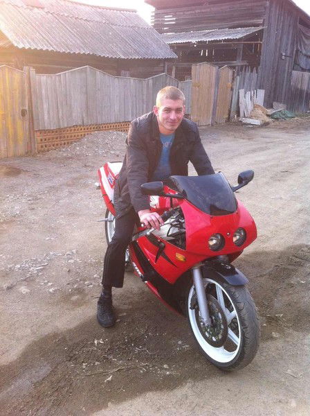 Максим Иванов