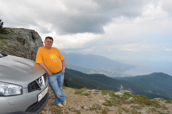 Александр Петров