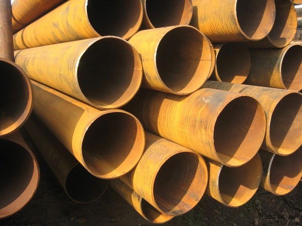 Андрей Серов