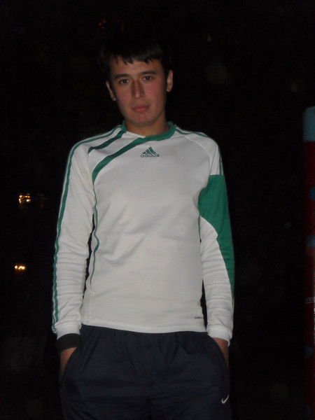 Манучехр Решаев