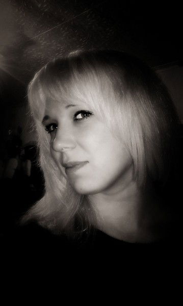 Юля Дятлова