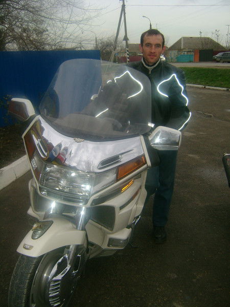 Валентин Сапач