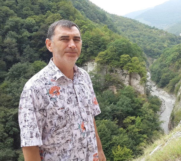 Али Абдулханов