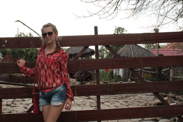 Викусик Тихонова