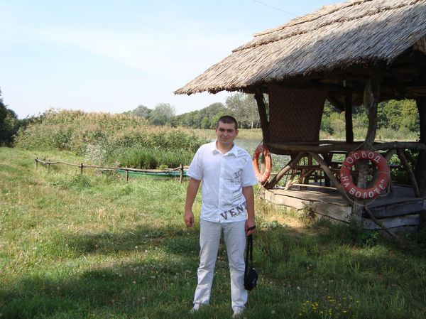 Андрей Коваленко