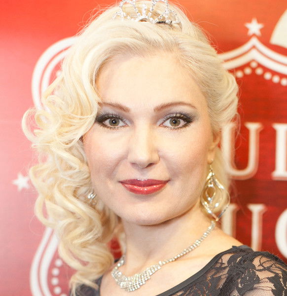 Алена Ховалкина