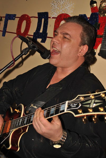 Александр Головач