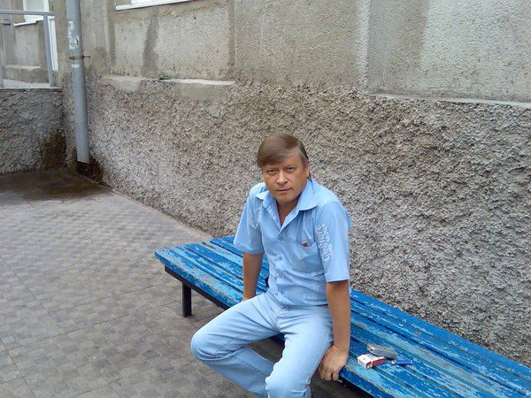 Борис Тросов