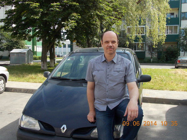 Александр Моисеев