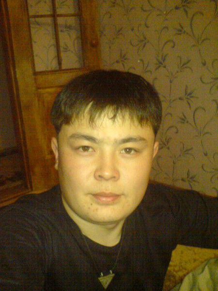 Арман Досов