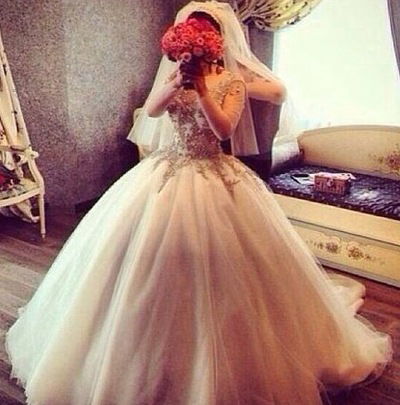 Айша Абзалова