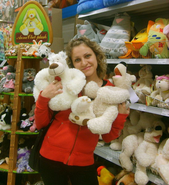 Марина Конах