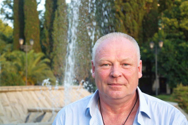 Константин Акимов